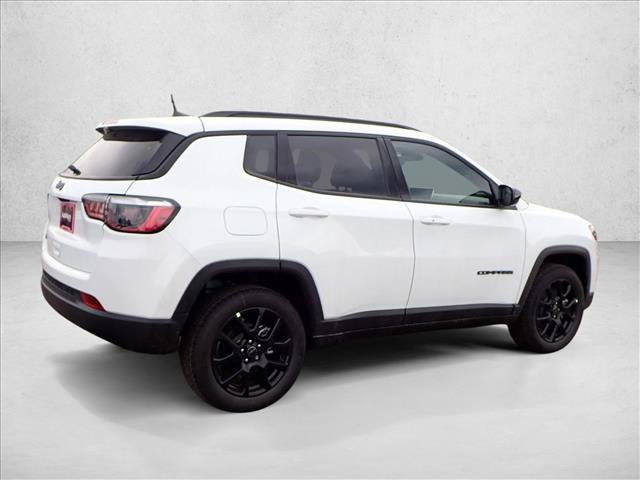 New 2026 Jeep Compass Latitude image 4