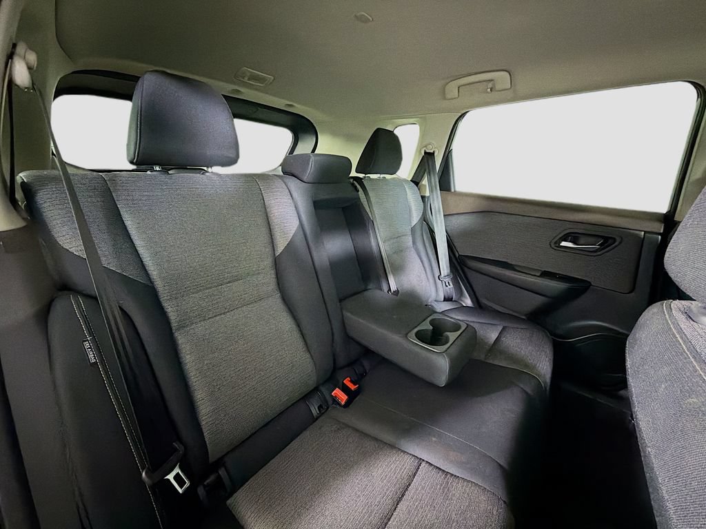 Used 2022 Nissan Rogue SV FWD image 30