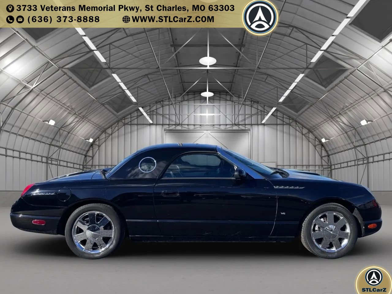 Used 2003 Ford Thunderbird image 2