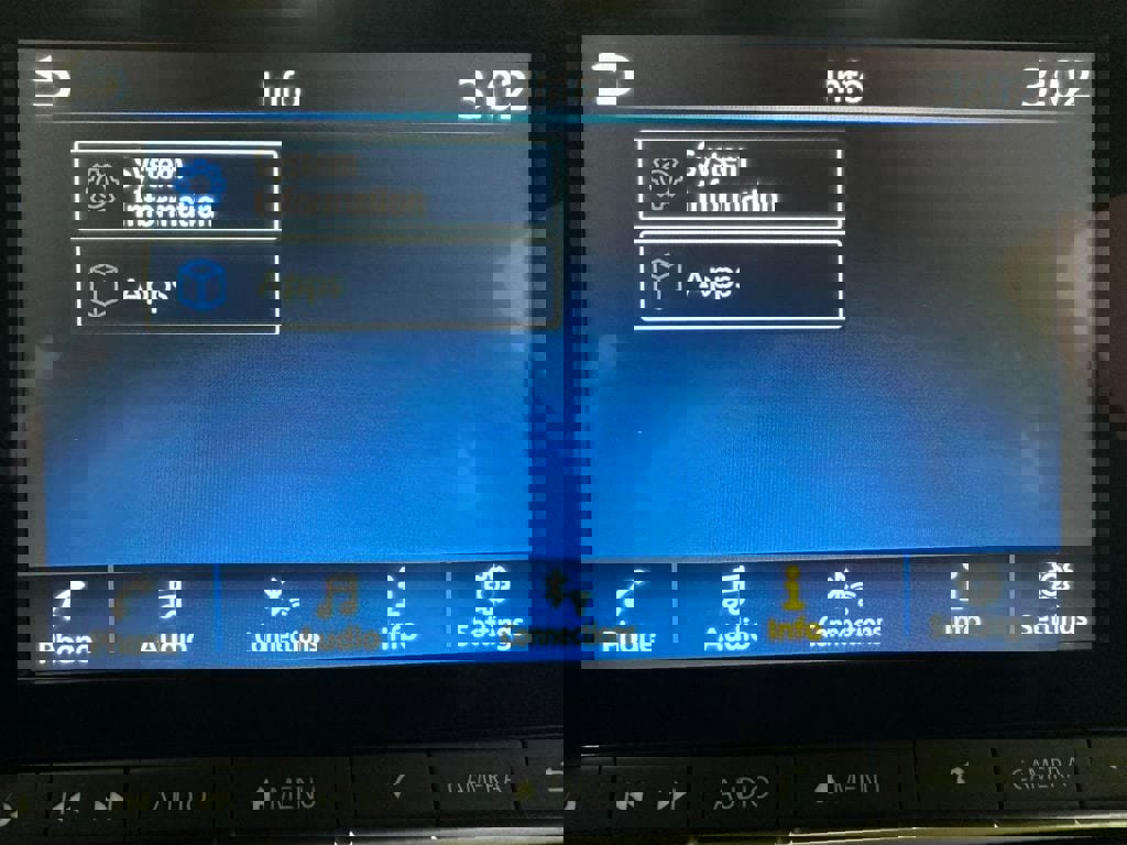 Used 2025 Nissan Sentra SV image 32