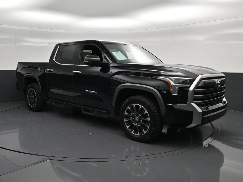 Used 2026 Toyota Tundra Limited AWD/4WD image 5