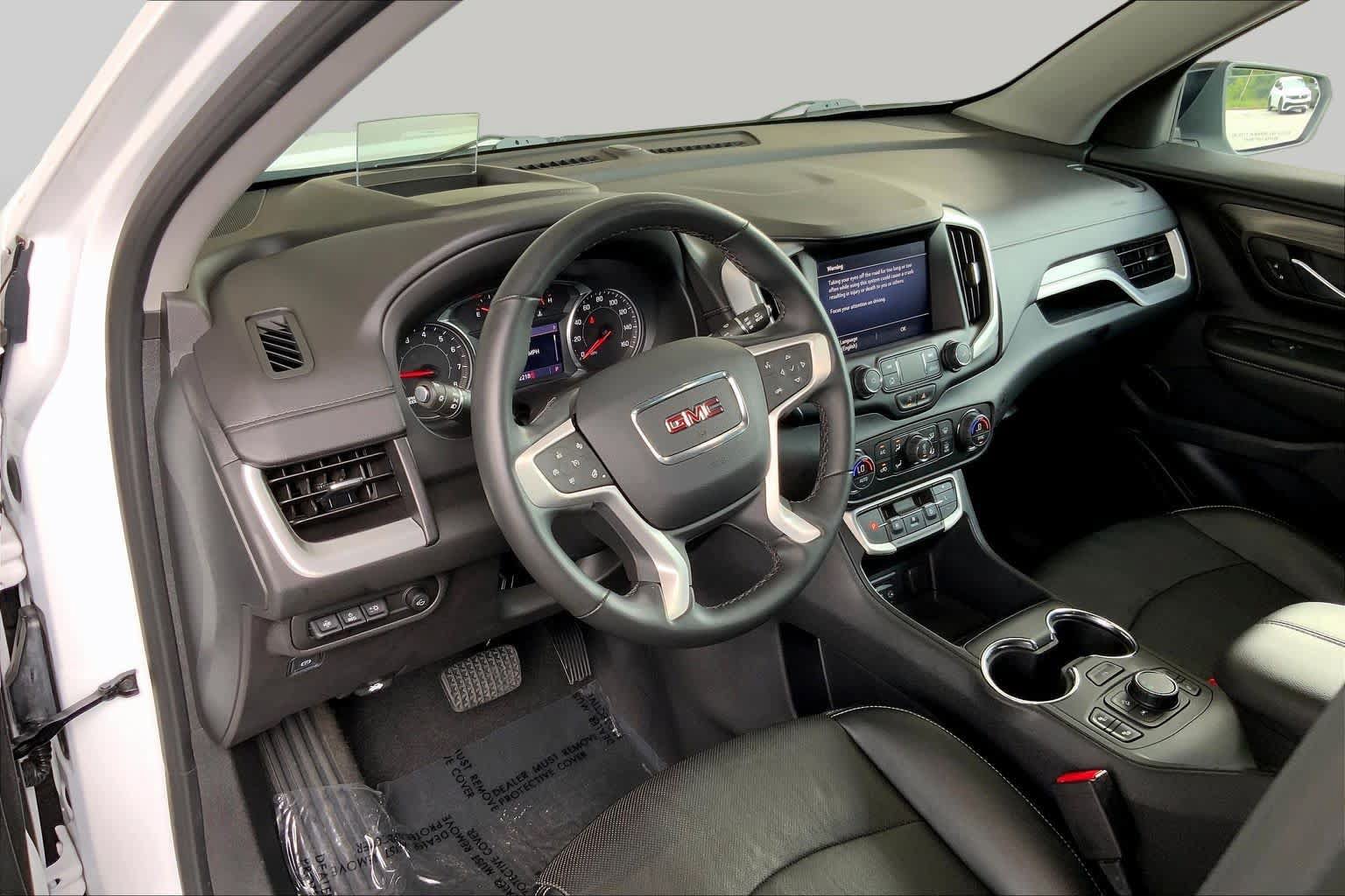 Used 2023 GMC Terrain SLT w/ Tech Package FWD image 18