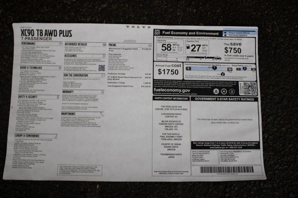 Certified 2025 Volvo XC90 T8 Plus w/ Protection Package Premier image 19