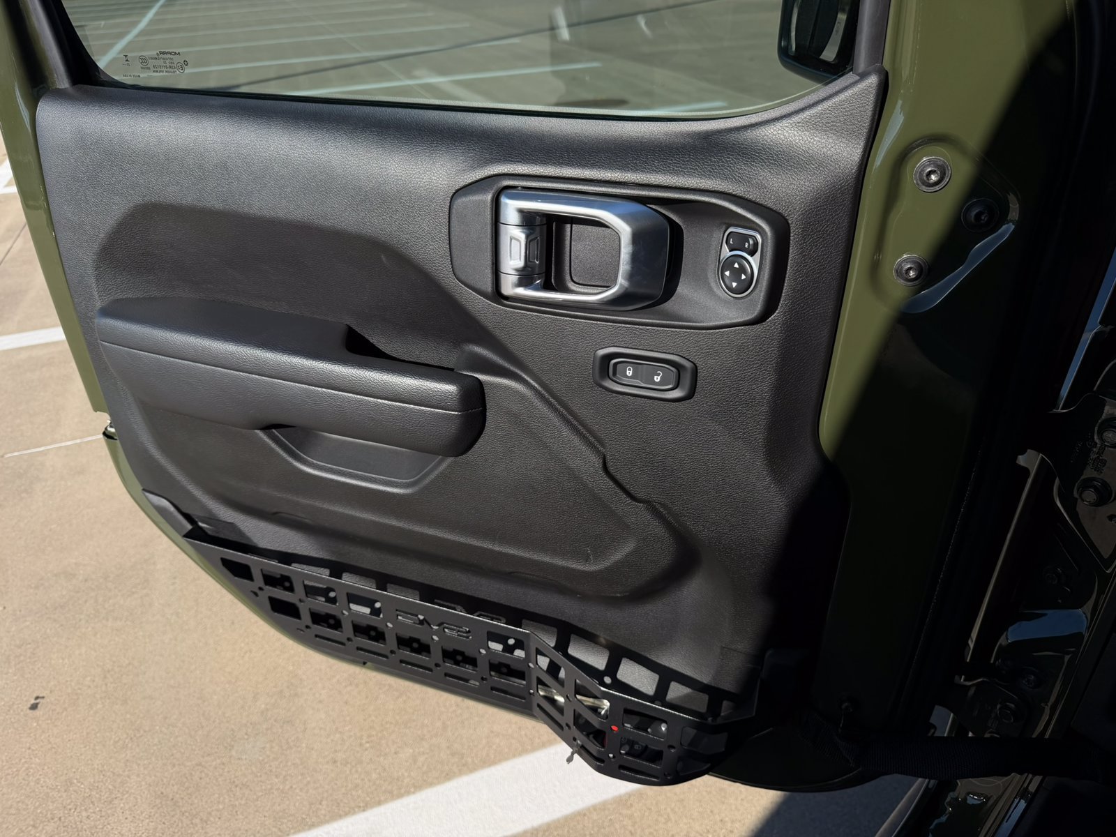 Used 2023 Jeep Gladiator Sport AWD/4WD image 32