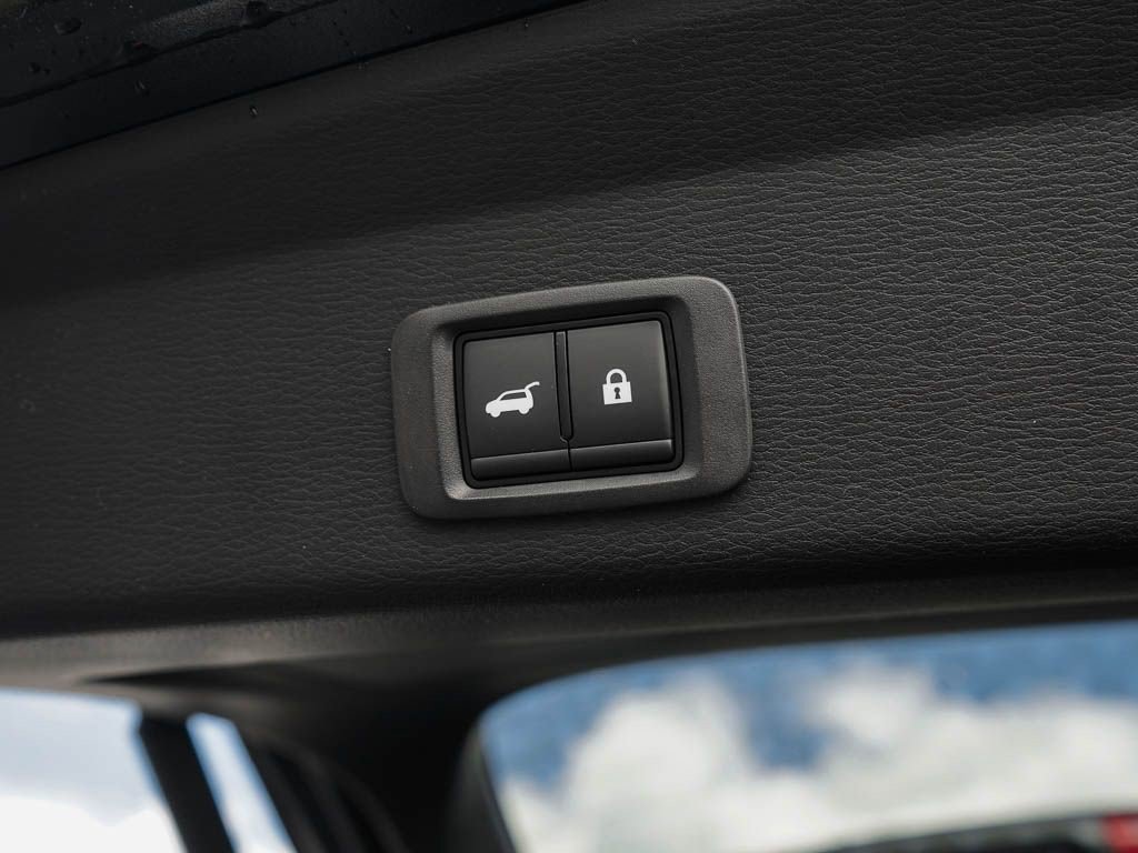 New 2026 Mitsubishi Outlander SE AWD/4WD image 9