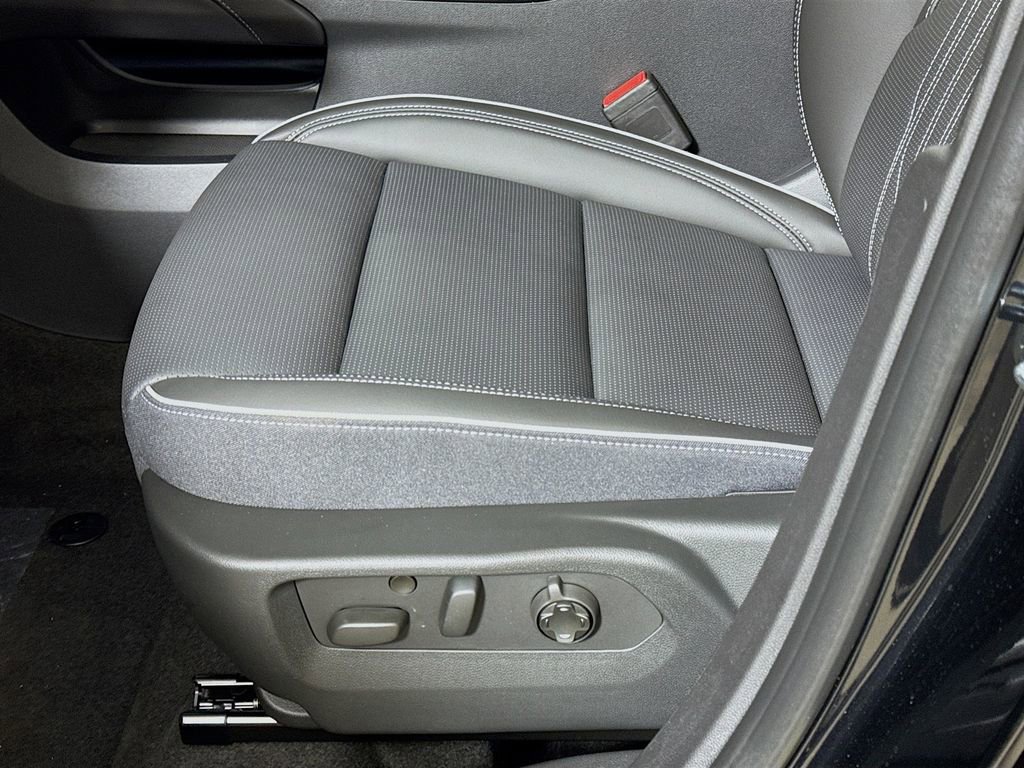 New 2026 Buick Envision Avenir image 17