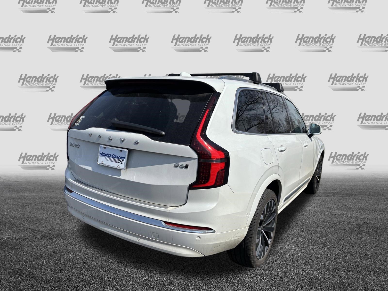 Used 2025 Volvo XC90 B6 Plus w/ Protection Package Premier image 10