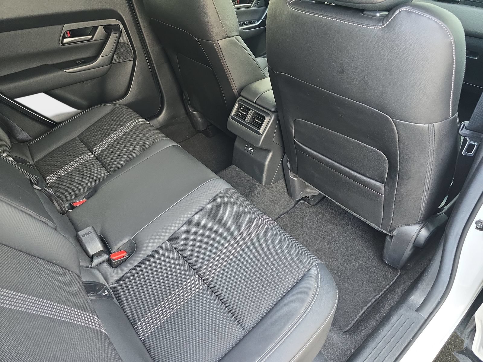 Used 2025 MAZDA CX-50 AWD 2.5 S w/ Preferred Package image 13