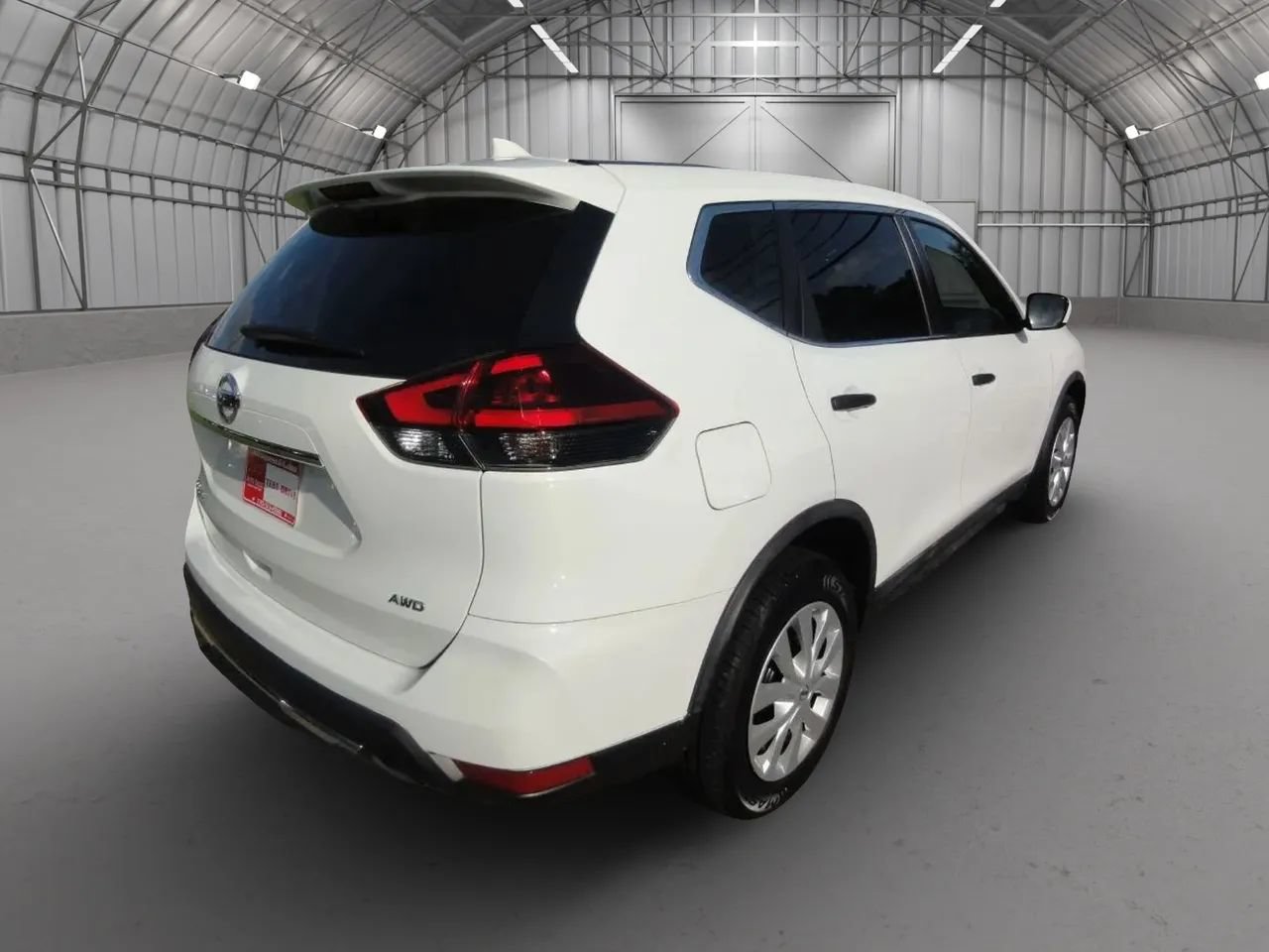 Used 2018 Nissan Rogue S AWD/4WD image 5