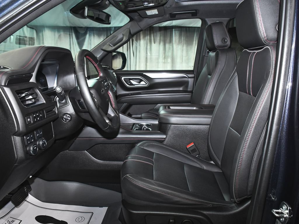 Used 2024 Chevrolet Suburban RST w/ Luxury Package AWD/4WD image 44