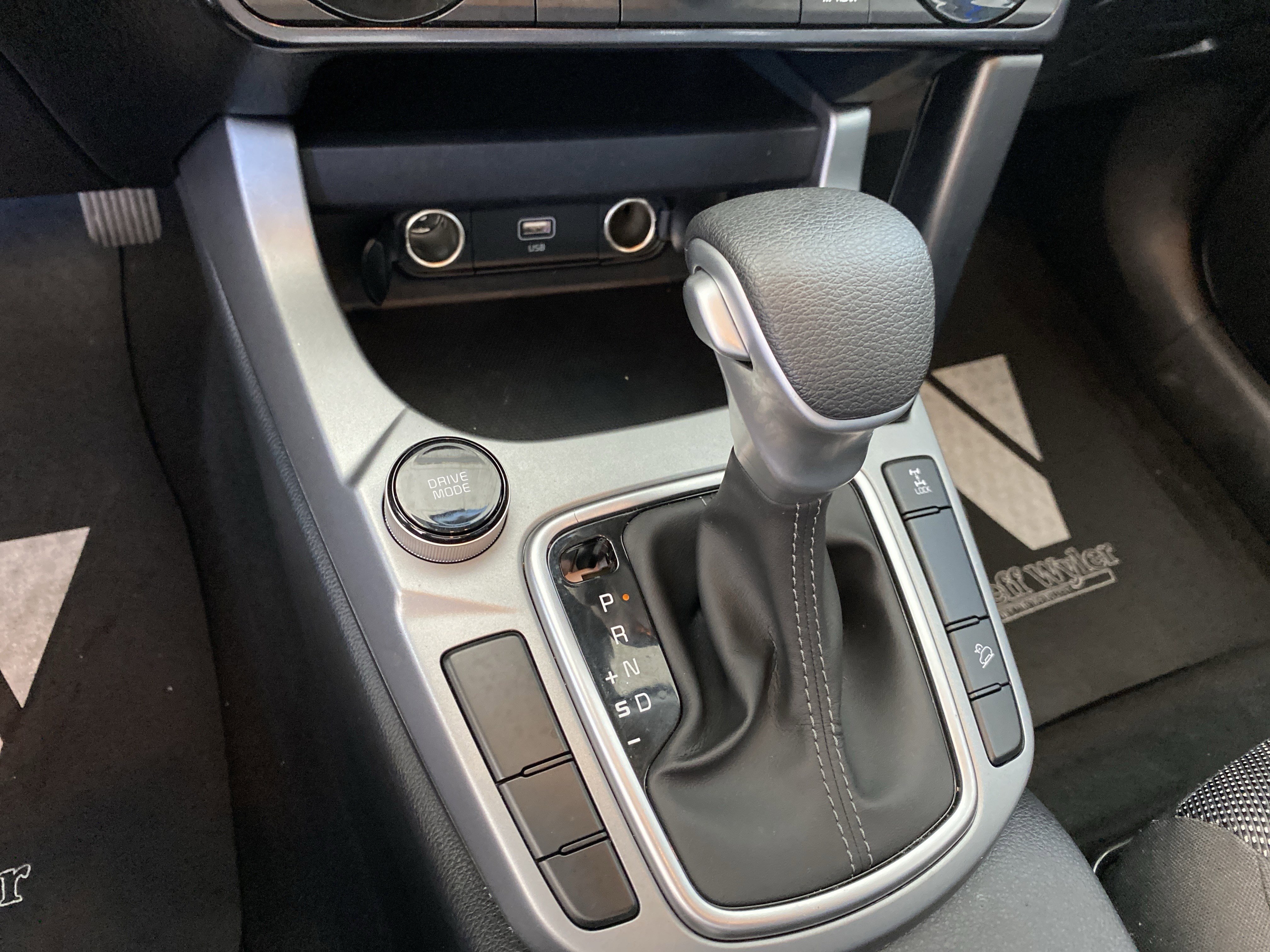 Used 2024 Kia Seltos LX image 14