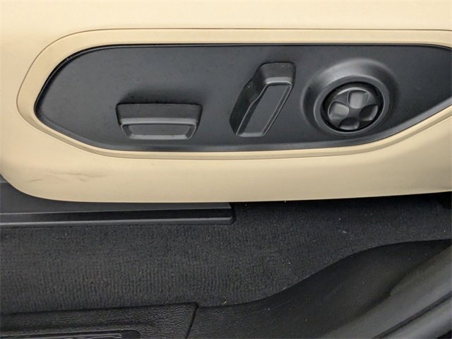 Used 2024 Jeep Grand Cherokee L Limited w/ Luxury Tech Group II image 14