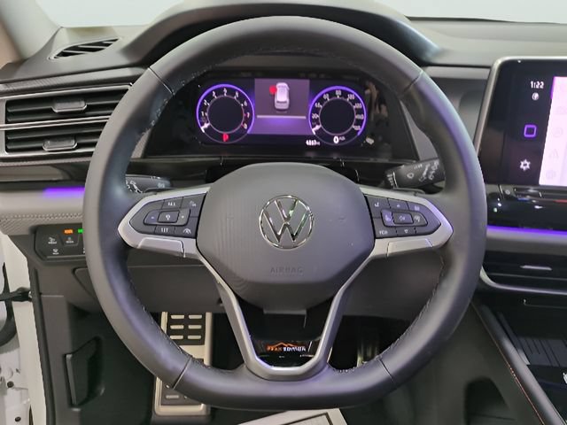 Used 2025 Volkswagen Atlas Peak Edition SE AWD/4WD image 6