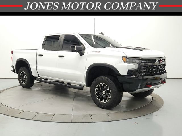 Used 2023 Chevrolet Silverado 1500 ZR2 w/ Technology Package AWD/4WD image 1