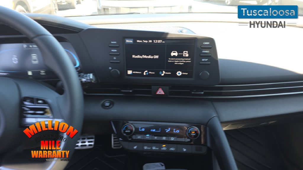 New 2026 Hyundai Elantra SEL Sport FWD image 27