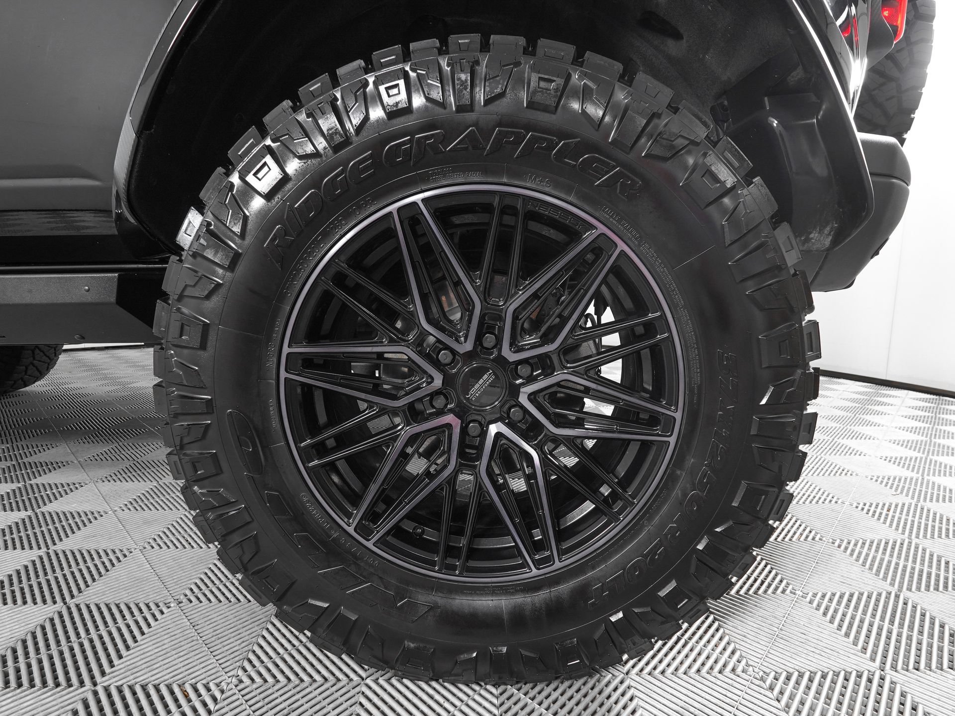 Used 2023 Ford Bronco Raptor AWD/4WD image 34