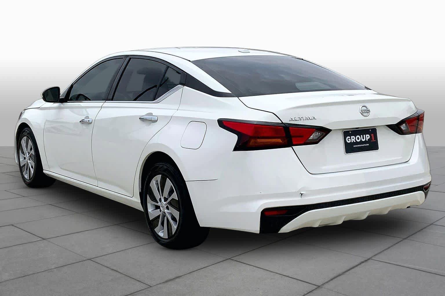 Used 2020 Nissan Altima 2.5 S FWD image 12