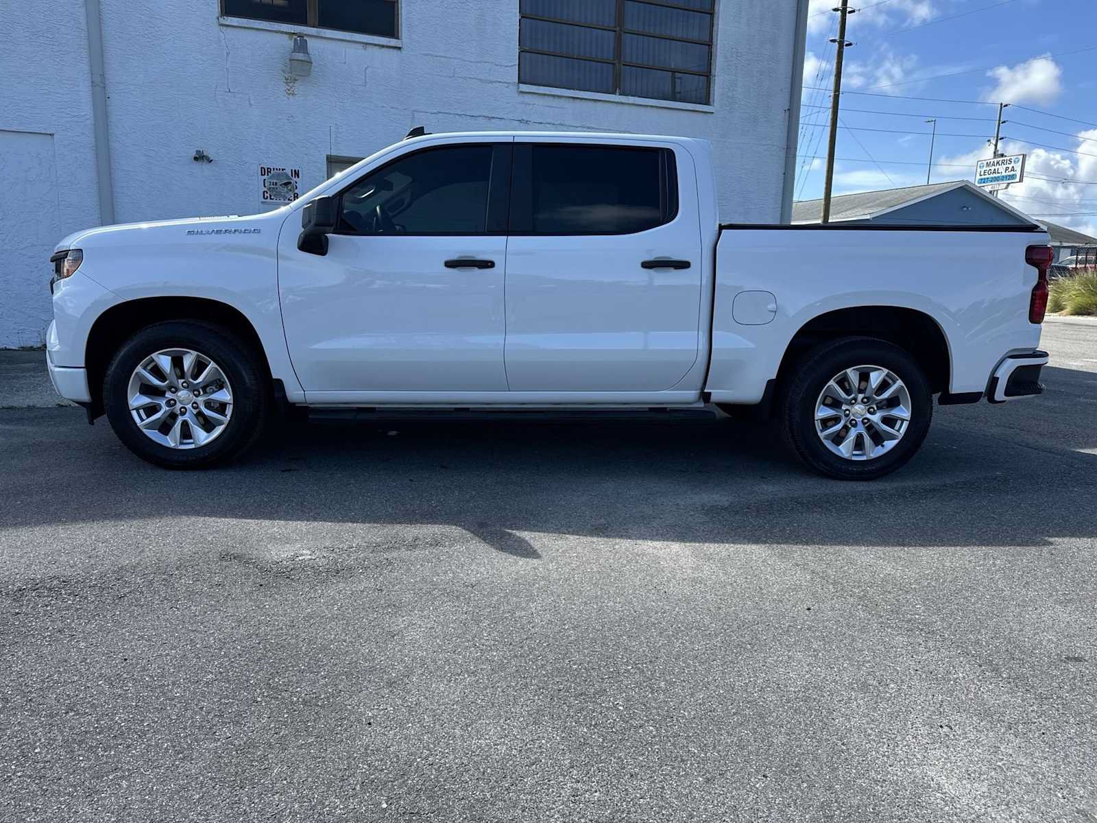Used 2024 Chevrolet Silverado 1500 Custom RWD image 3
