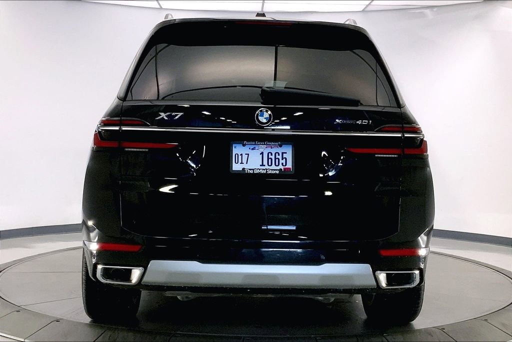 New 2026 BMW X7 xDrive40i image 3