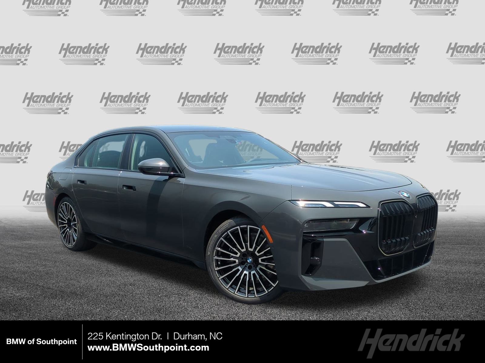 New 2025 BMW 760i xDrive w/ Luxury Rear Seating Package