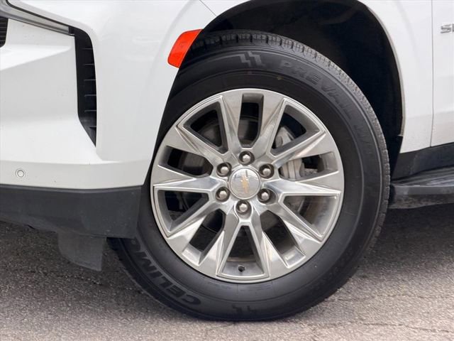 Used 2023 Chevrolet Suburban Premier image 28