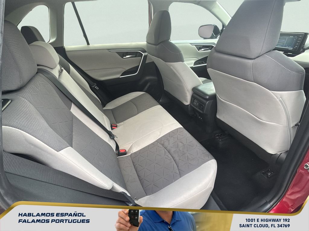 Used 2021 Toyota RAV4 XLE w/ Convenience Package image 26