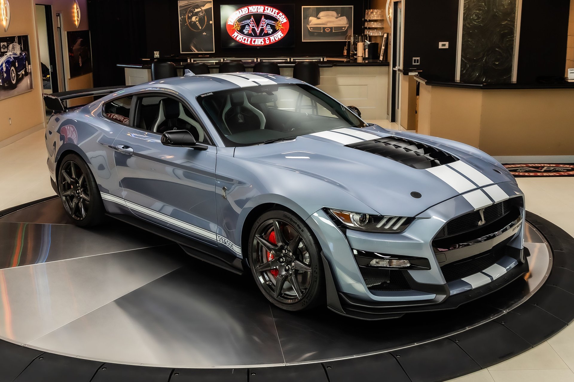 Used 2022 Ford Mustang Shelby GT500 w/ Carbon Fiber Track Pack RWD image 10