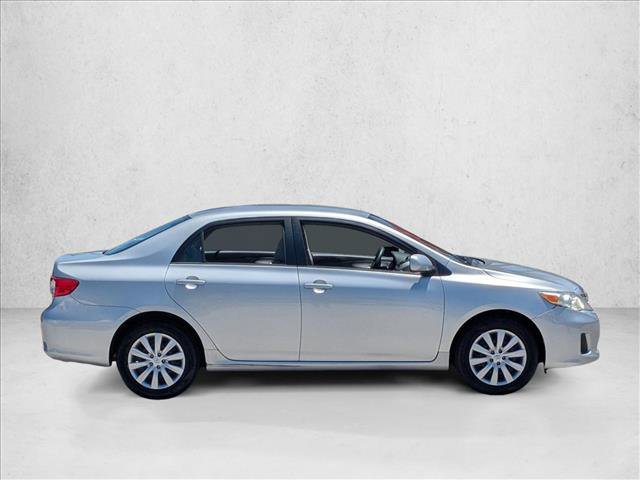 Used 2013 Toyota Corolla LE FWD image 4