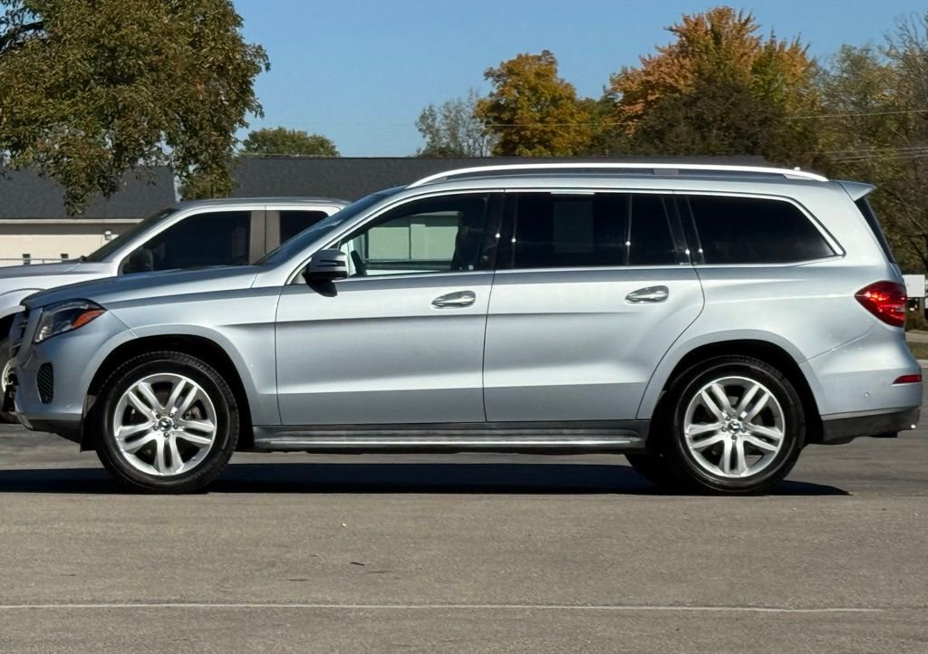 Used 2018 Mercedes-Benz GLS 450 4MATIC image 2