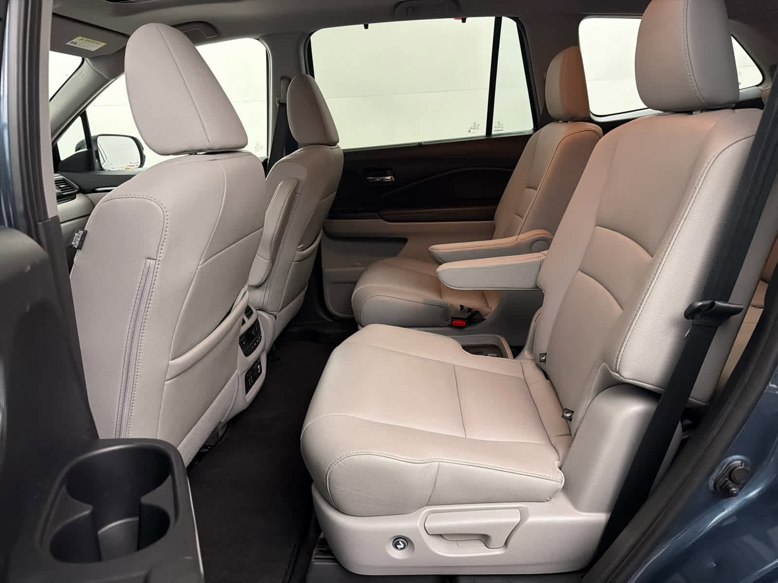 Used 2019 Honda Pilot Touring image 16