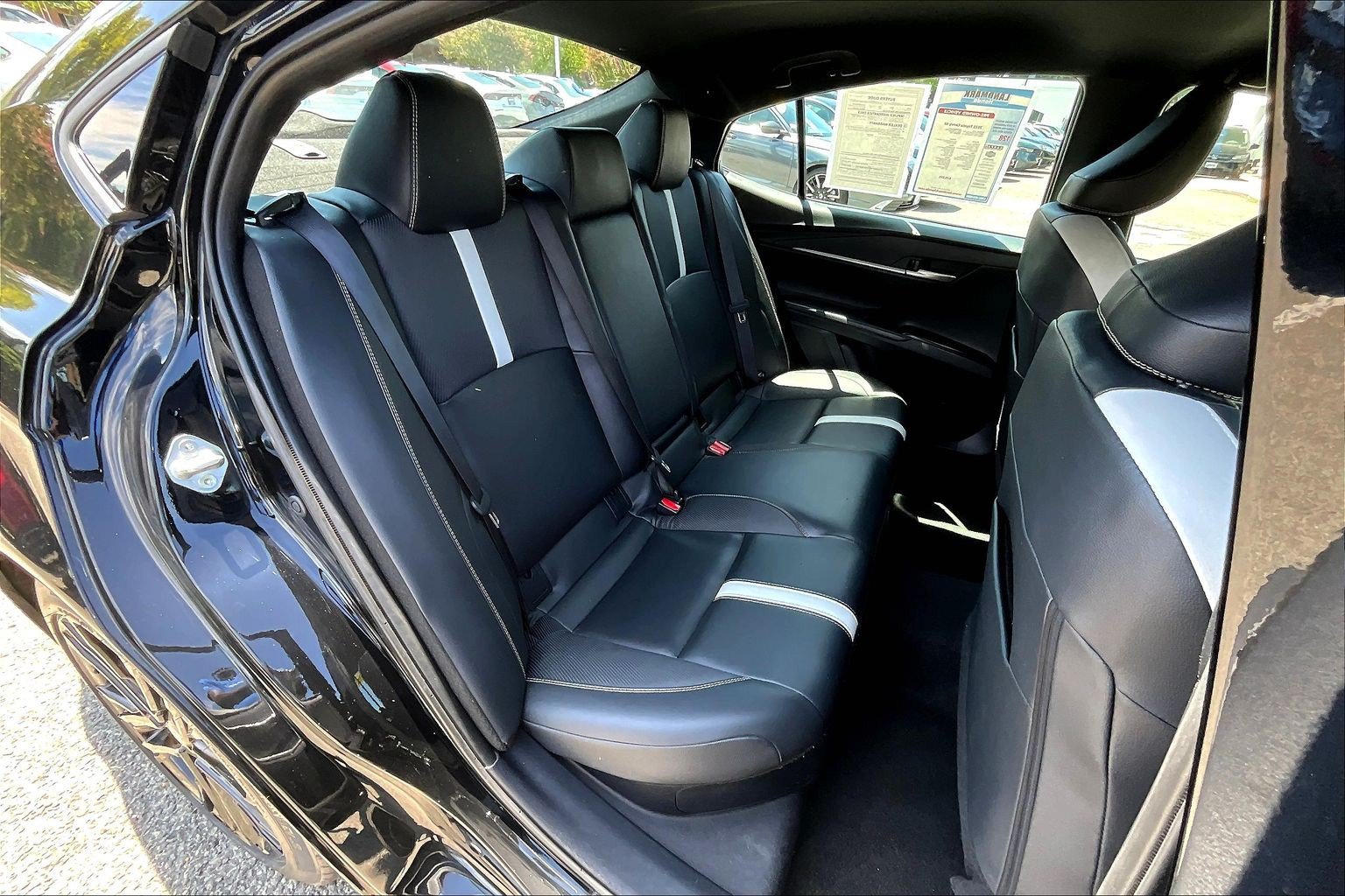 Used 2025 Toyota Camry SE FWD image 28