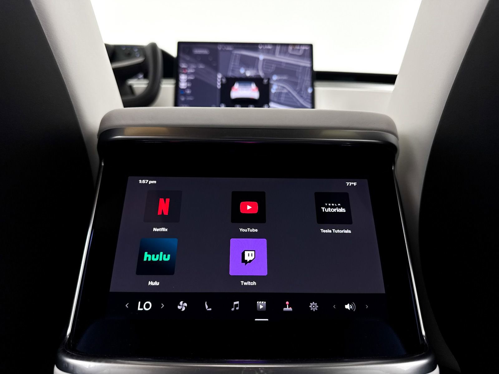 Used 2022 Tesla Model X image 40
