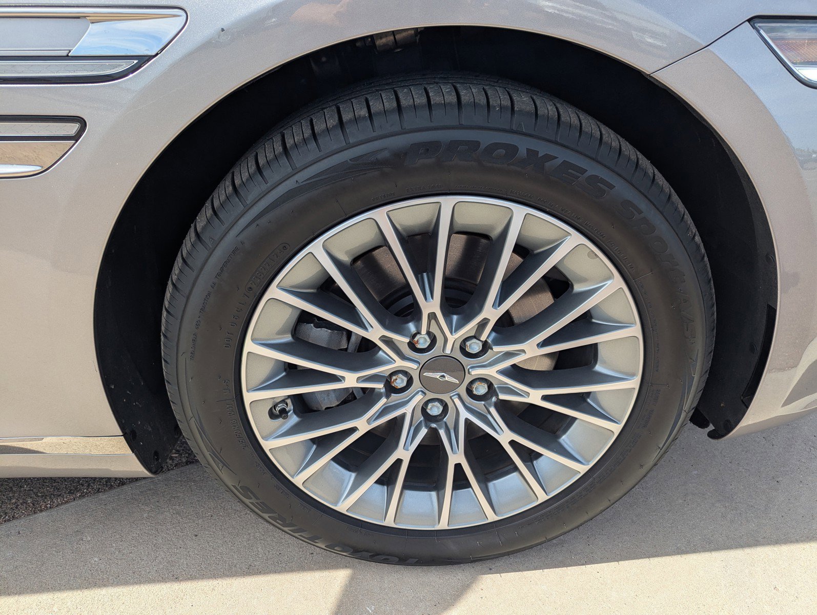 Used 2023 Genesis G80 2.5T image 9