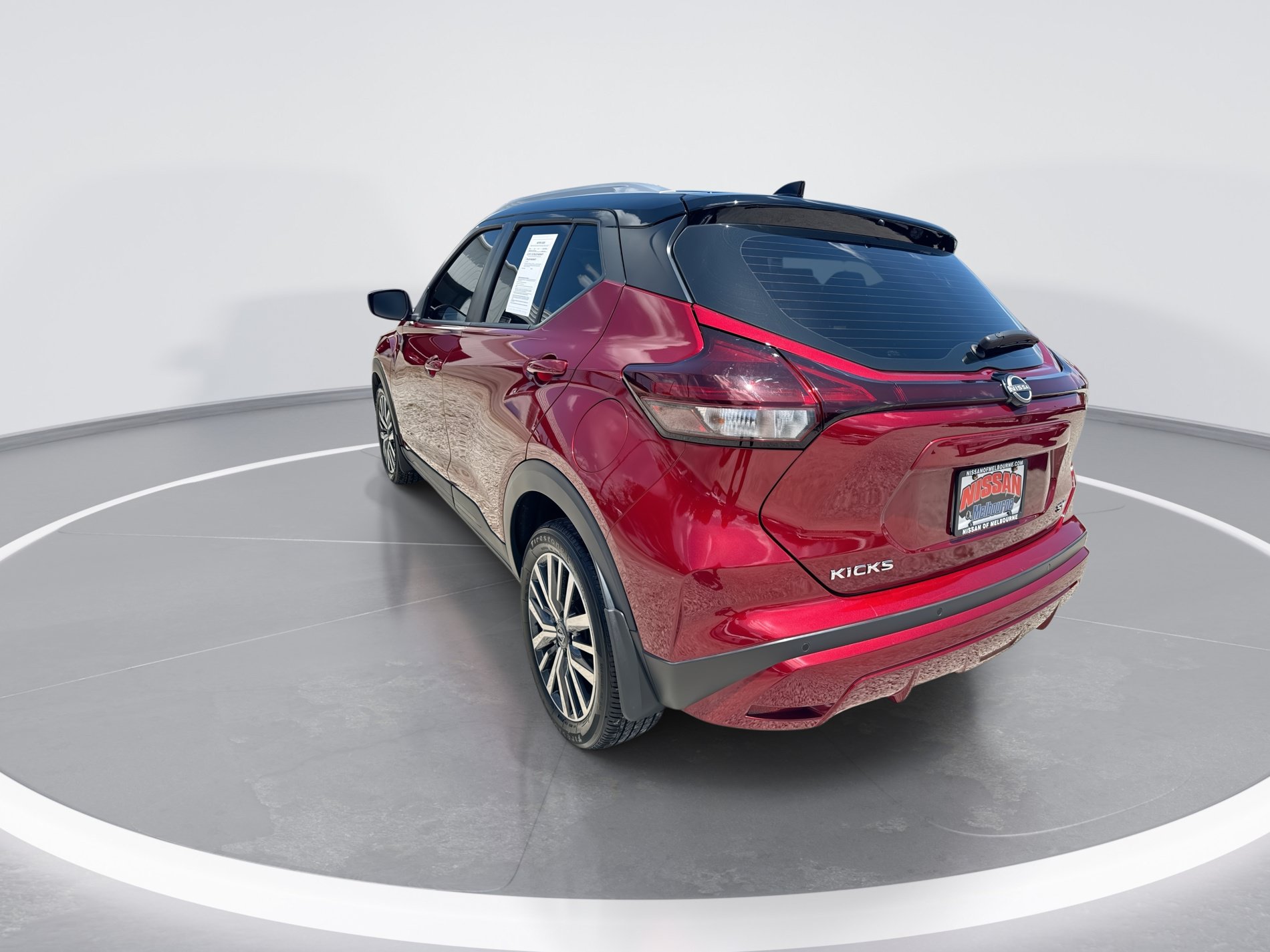Used 2024 Nissan Kicks SV FWD image 6