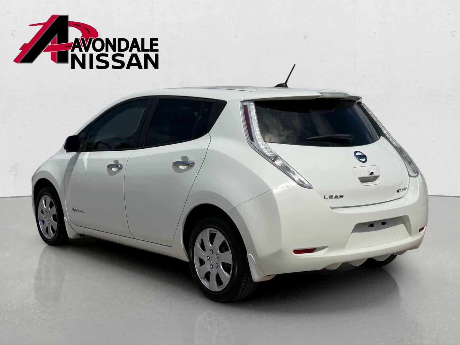 Certified 2017 Nissan Leaf S w/ Charge Package FWD image 4