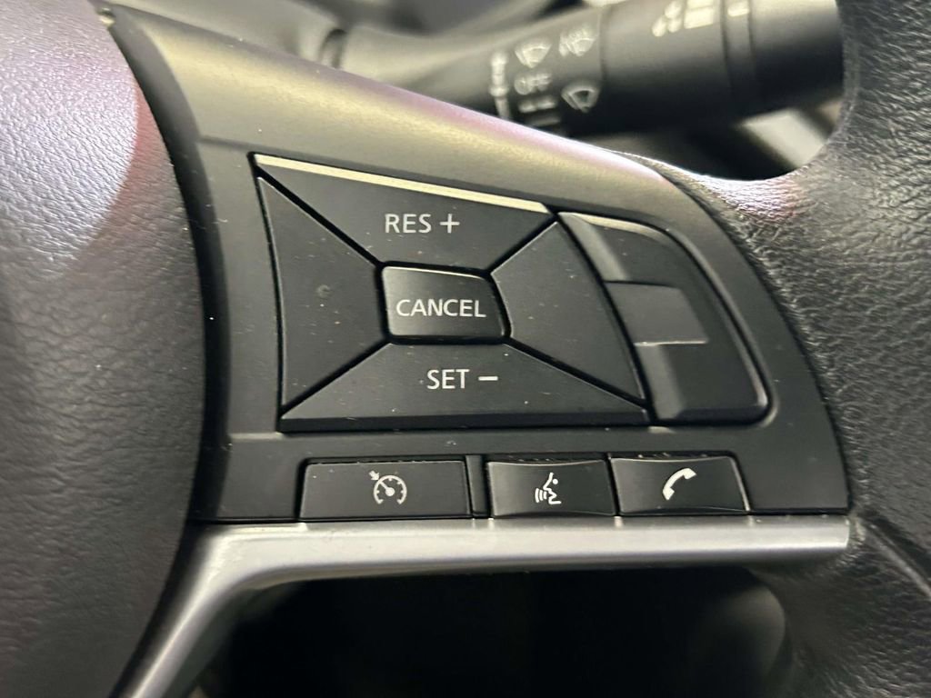 Used 2025 Nissan Altima 2.5 SV FWD image 23