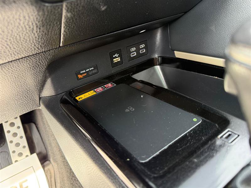 Used 2025 Toyota Camry XSE FWD image 40