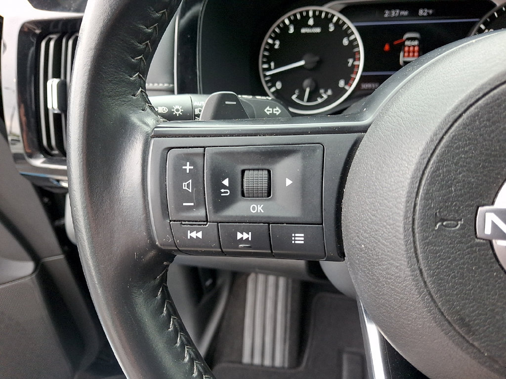 Used 2024 Nissan Pathfinder SV AWD/4WD image 20