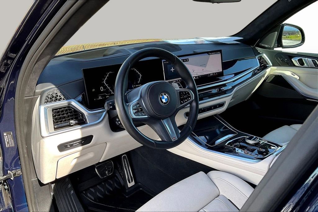 Used 2025 BMW X5 xDrive40i w/ Executive Package AWD/4WD image 17