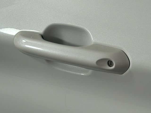 Used 2026 Ford Explorer Active RWD image 30