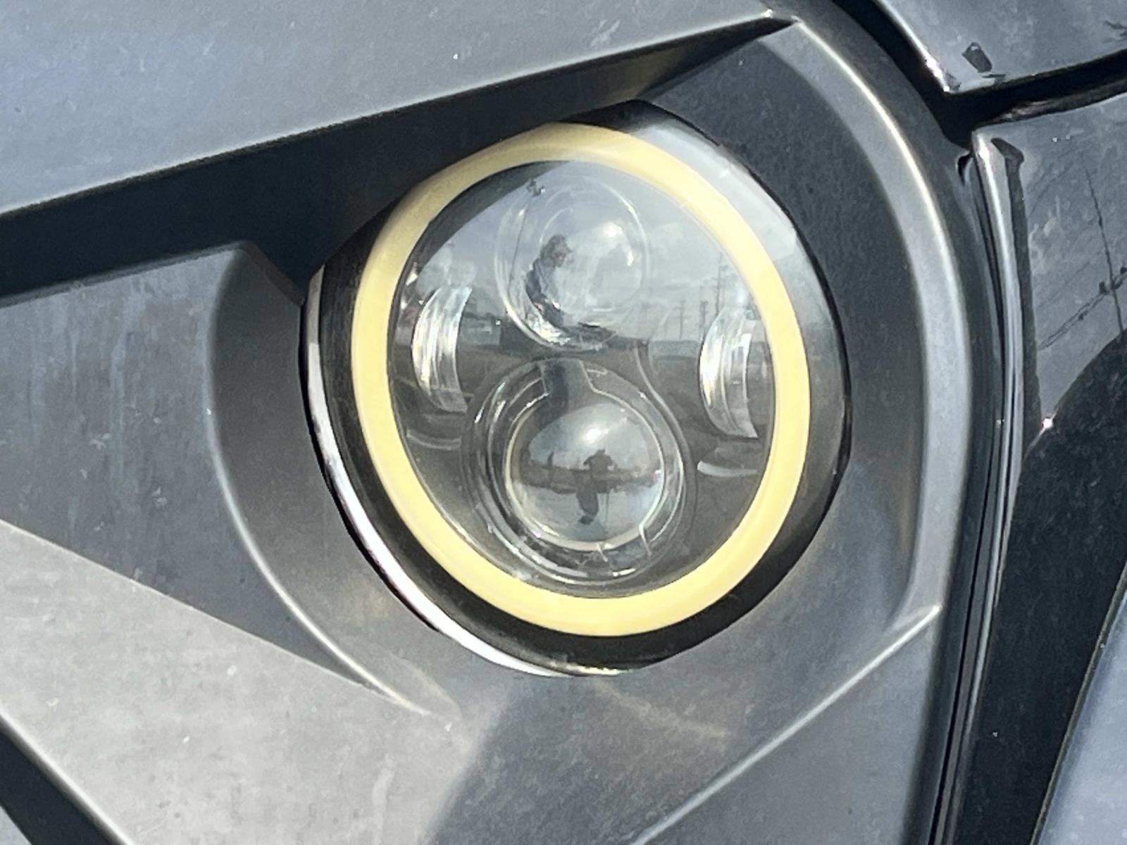 Used 2018 Jeep Wrangler Unlimited Sahara w/ Dual Top Group image 9