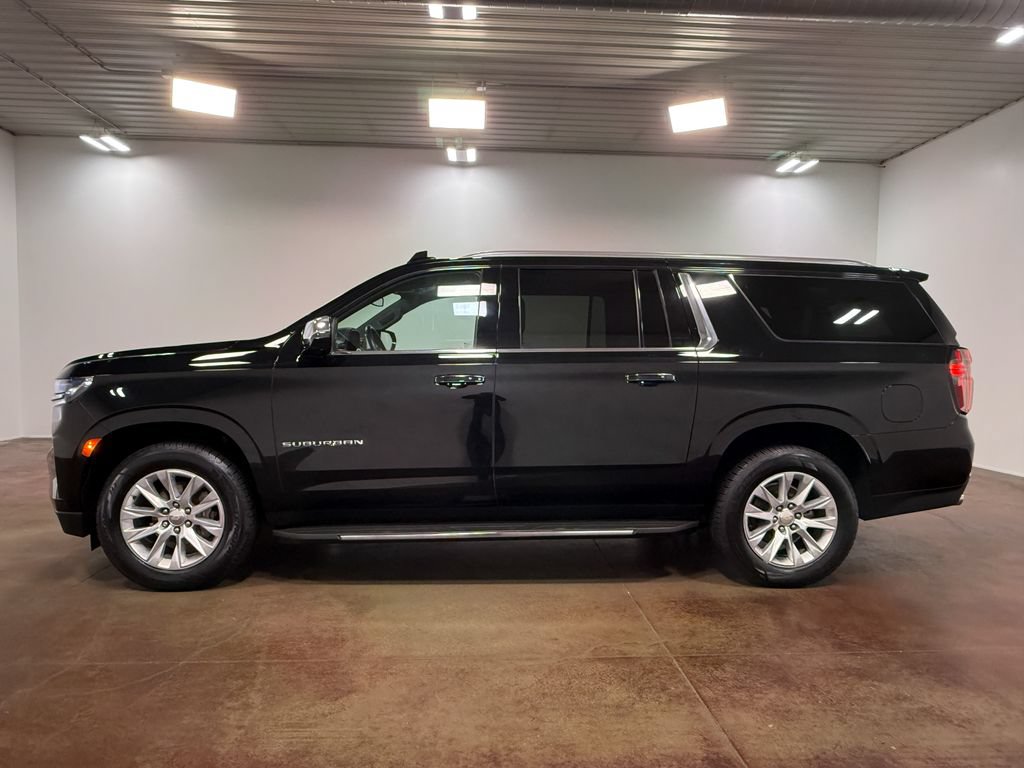 Used 2024 Chevrolet Suburban Premier AWD/4WD image 27