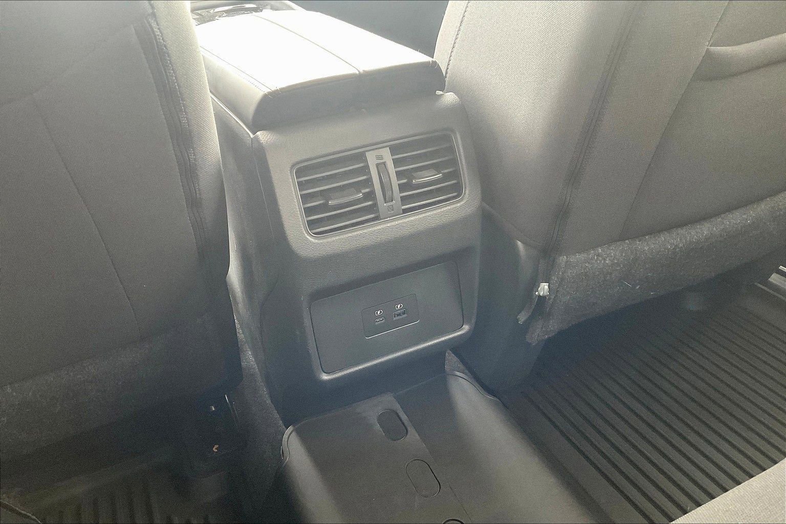 Certified 2023 Nissan Rogue SV image 40