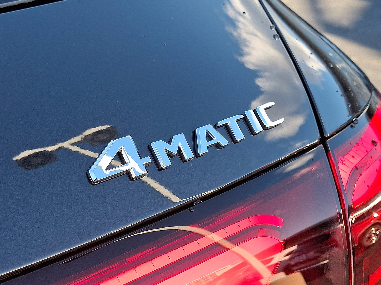 Used 2026 Mercedes-Benz GLC 300 4MATIC image 25