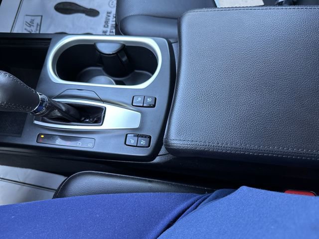 Used 2017 Acura RDX AWD w/ Advance Package image 23