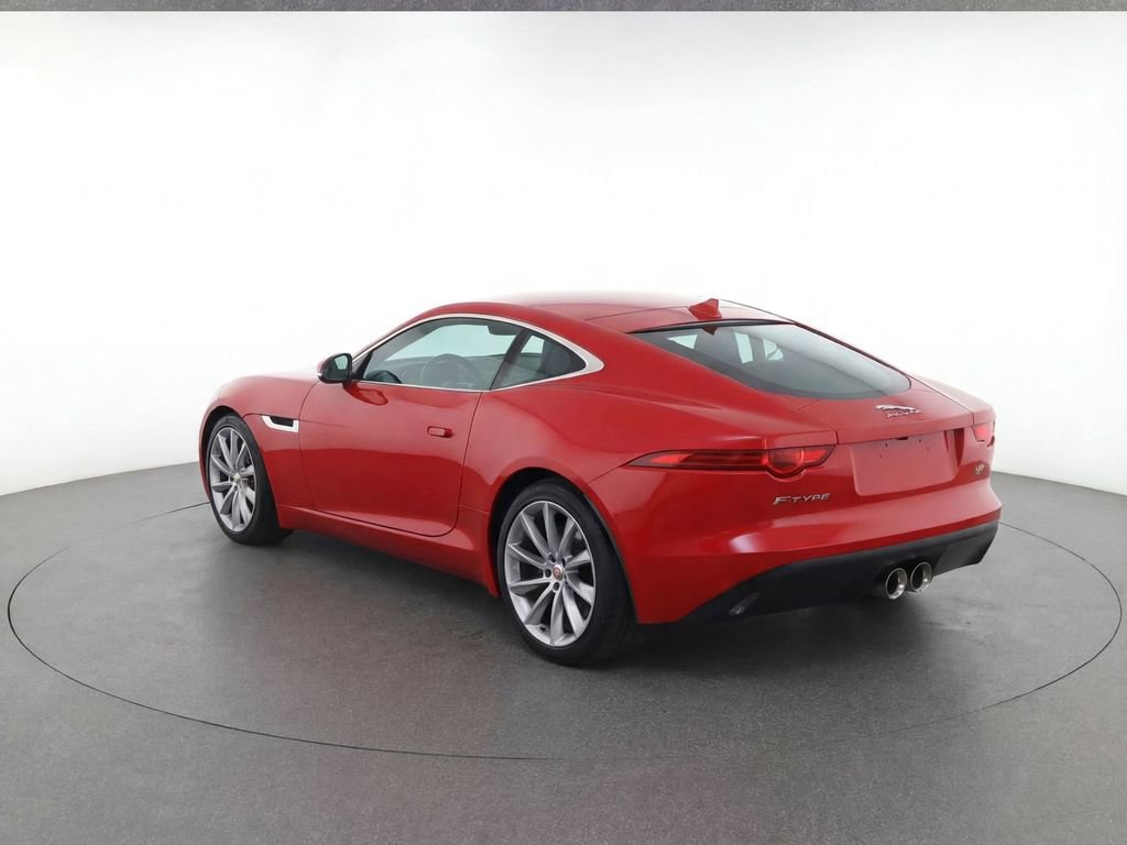 Used 2017 Jaguar F-TYPE Coupe RWD image 4