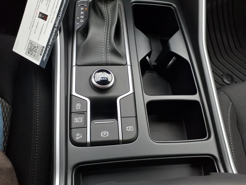 Used 2026 Kia Sorento LX FWD image 15