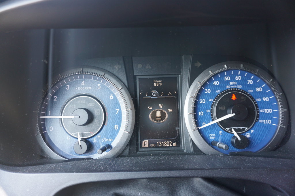Used 2015 Toyota Sienna XLE Premium FWD image 6
