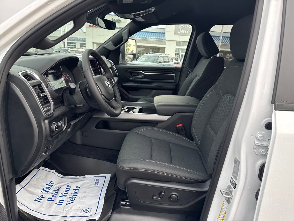 New 2026 RAM 1500 Big Horn AWD/4WD image 9