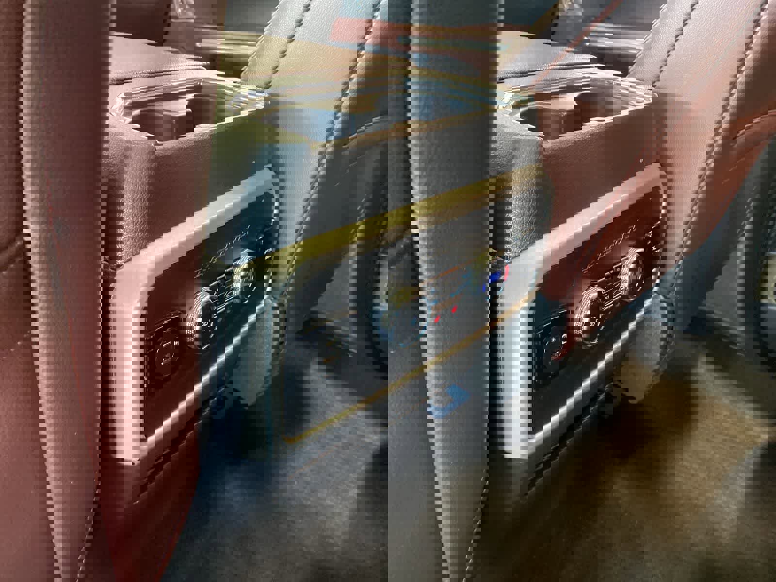 Certified 2022 Ford Expedition Limited image 27